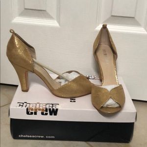 Gold “Lola” Fab Chelsea Crew